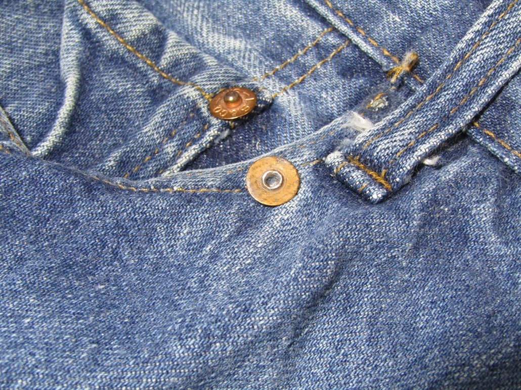 デニム　ジーンズ　リベットの再利用