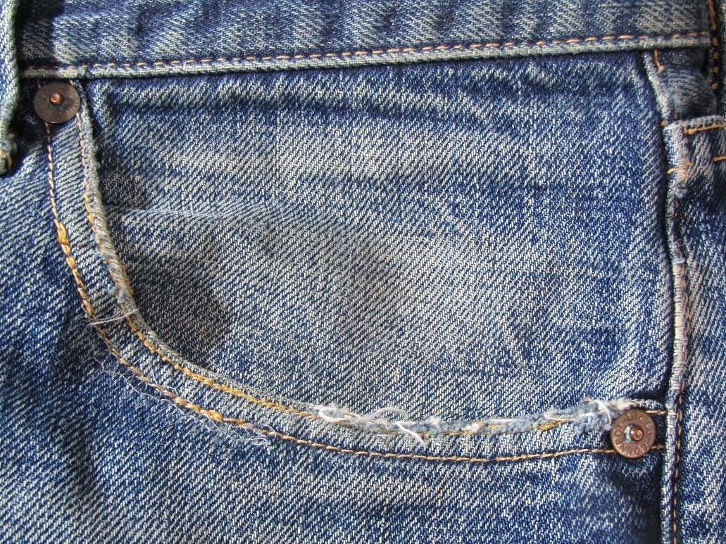 ジーンズ　前ポケットのリペア　スレキ交換