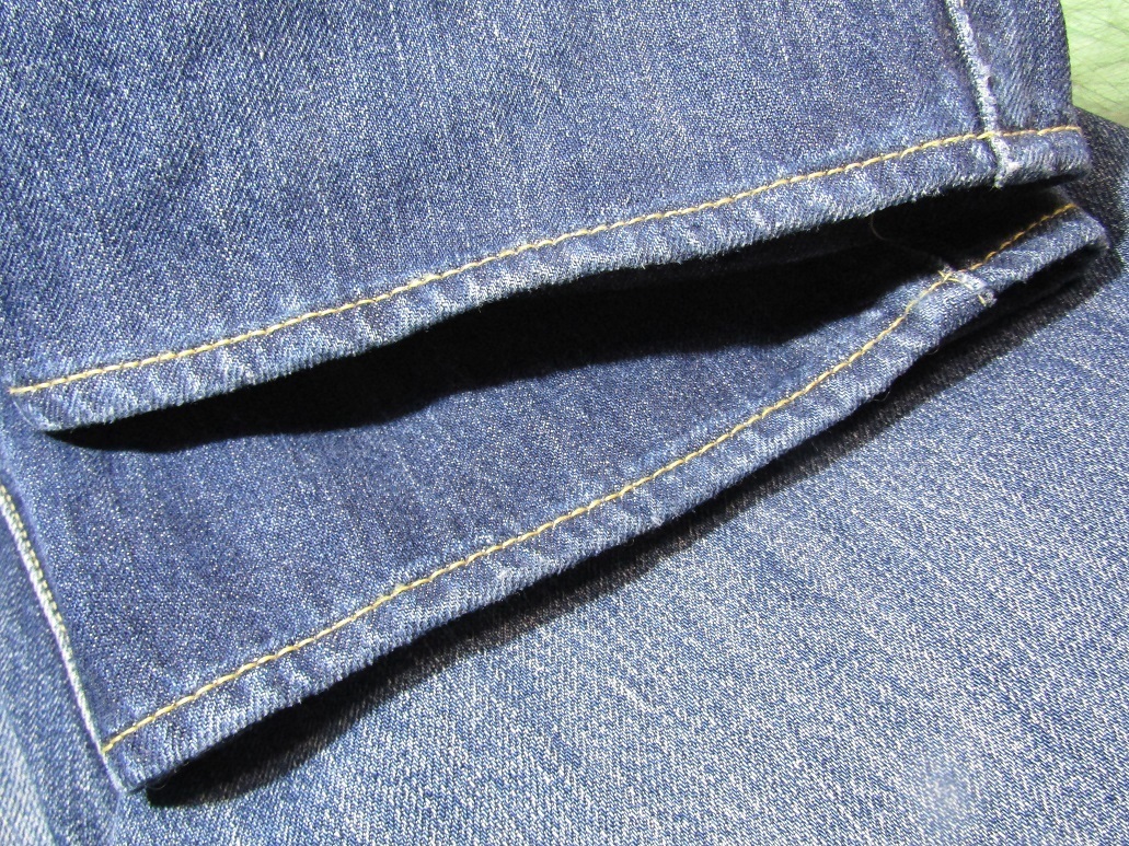 チェーンステッチ裾上げ