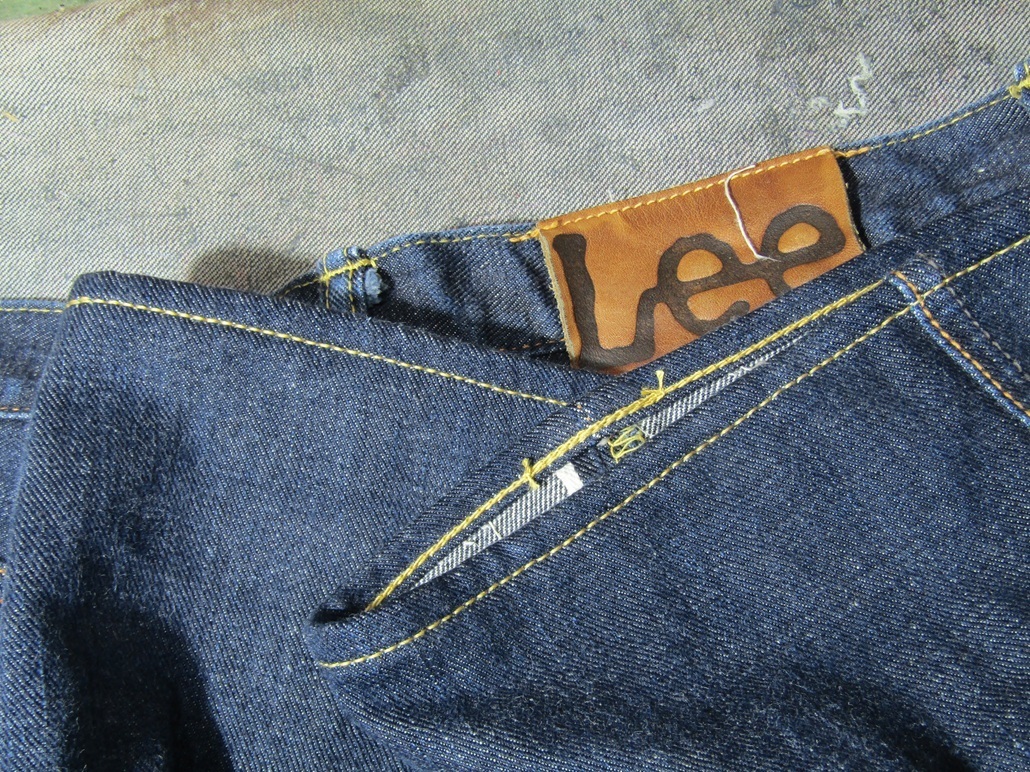 デニム　チェーステッチ裾上げ　四つ折り