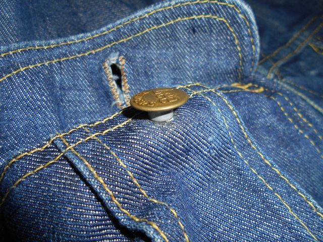 ヴィンテーボタンの再利用取付